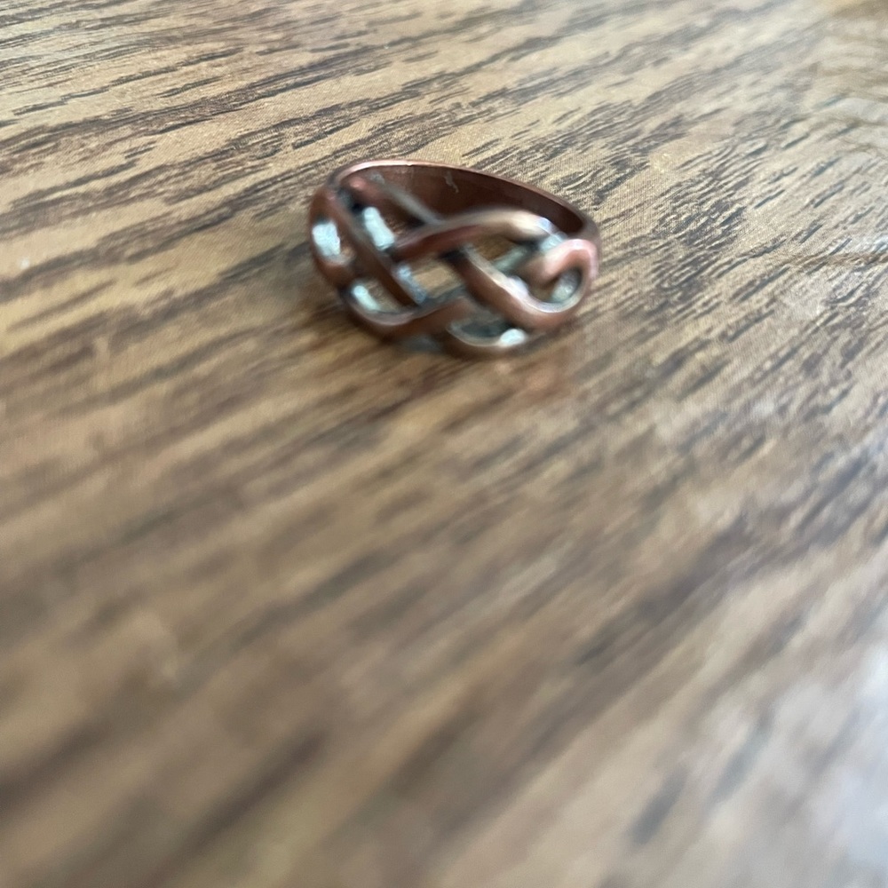 Ring- size 5- braid design on band